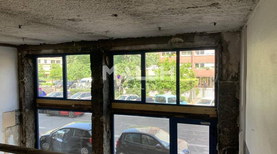 MALSH Realty & Property - Local commercial - Carré de Soie / Grand Clément / Bel Air - Villeurbanne - 7