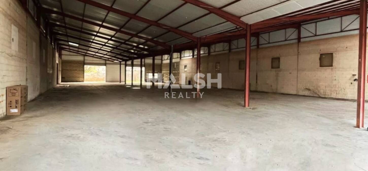 MALSH Realty & Property - Local d'activités - Extérieurs NORD (Villefranche / Belleville) - Belleville - 2