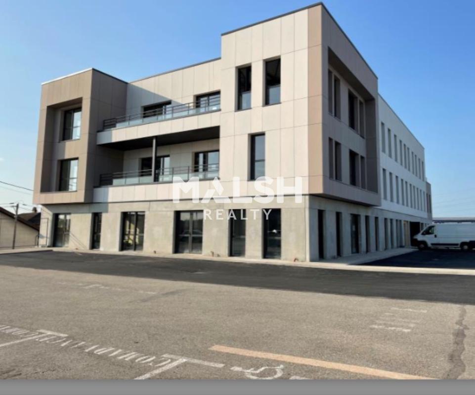 MALSH Realty & Property - Bureau - Extérieurs NORD (Villefranche / Belleville) - Limas - 3