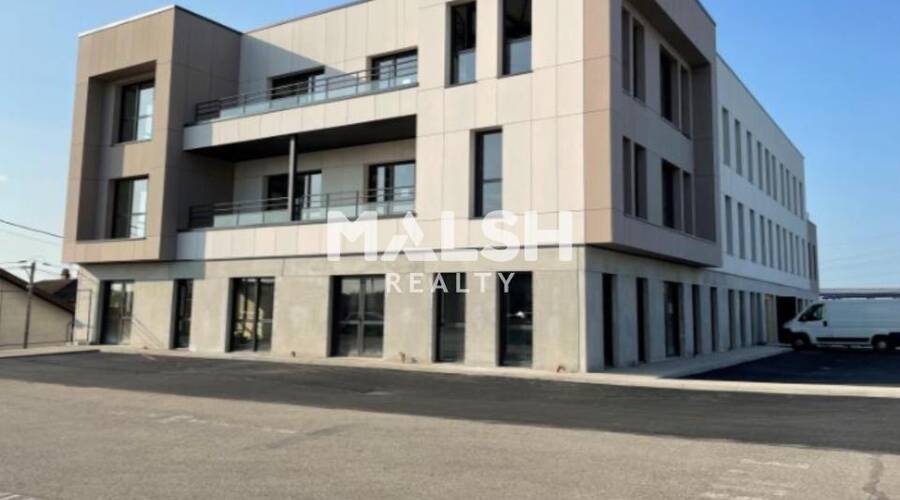 MALSH Realty & Property - Bureau - Extérieurs NORD (Villefranche / Belleville) - Limas - 3