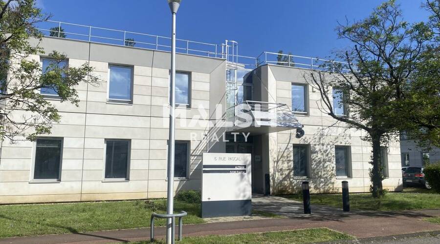 MALSH Realty & Property - Bureau - Lyon EST (St Priest /Mi Plaine/ A43 / Eurexpo) - Bron - 1