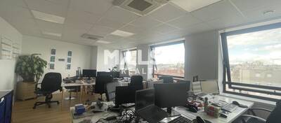 MALSH Realty & Property - Bureau - Carré de Soie / Grand Clément / Bel Air - Villeurbanne - 3