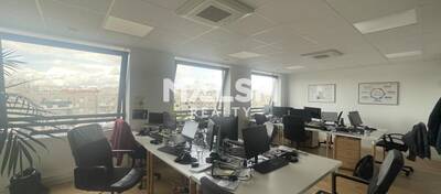 MALSH Realty & Property - Bureau - Carré de Soie / Grand Clément / Bel Air - Villeurbanne - 4