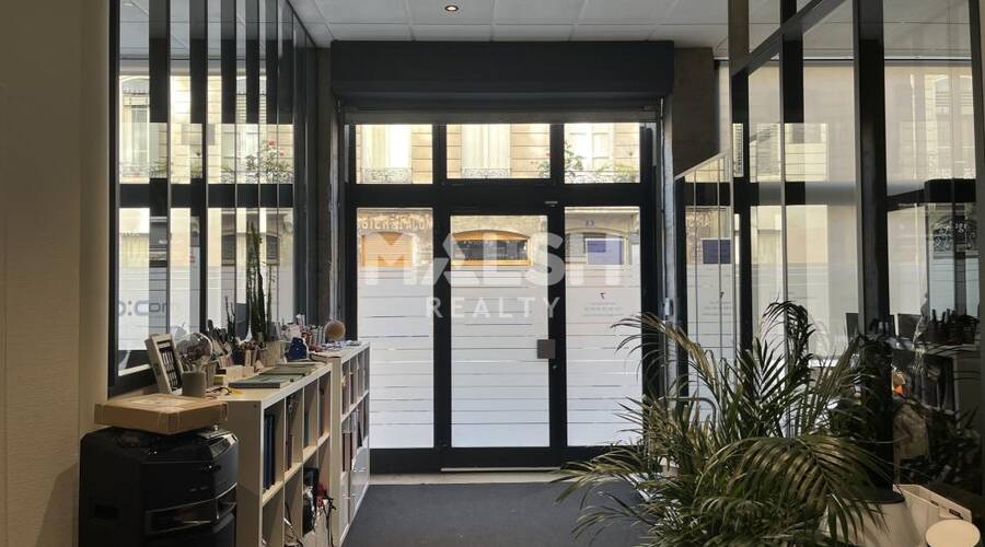 MALSH Realty & Property - Local commercial - Lyon - Presqu'île - Lyon 2 - 3