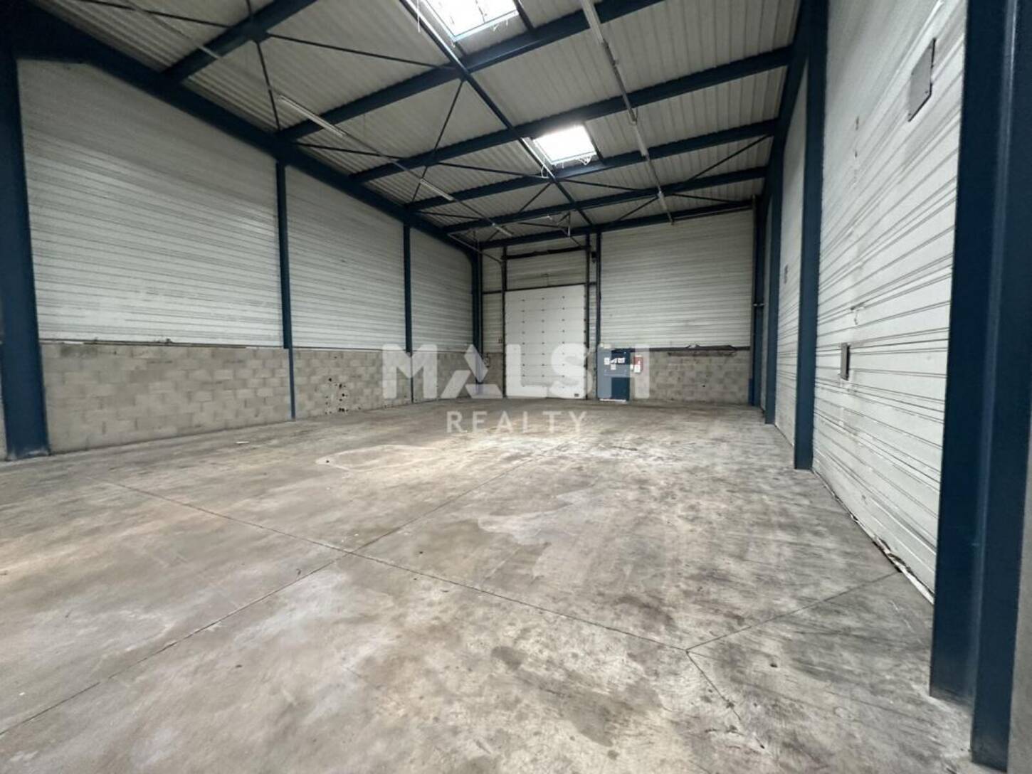 MALSH Realty & Property - Local d'activités - Lyon Nord Est (Rhône Amont) - Décines-Charpieu - 2
