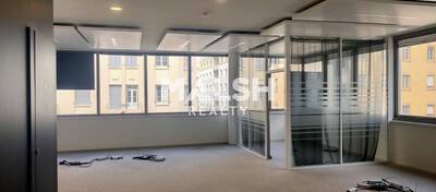 MALSH Realty & Property - Bureau - Lyon 2° / Confluence - Lyon 2 - 4