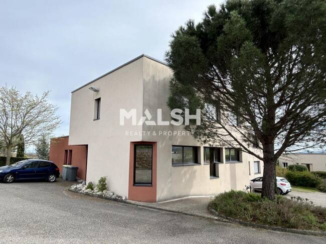 MALSH Realty & Property - Bureau - Vaugneray - 1