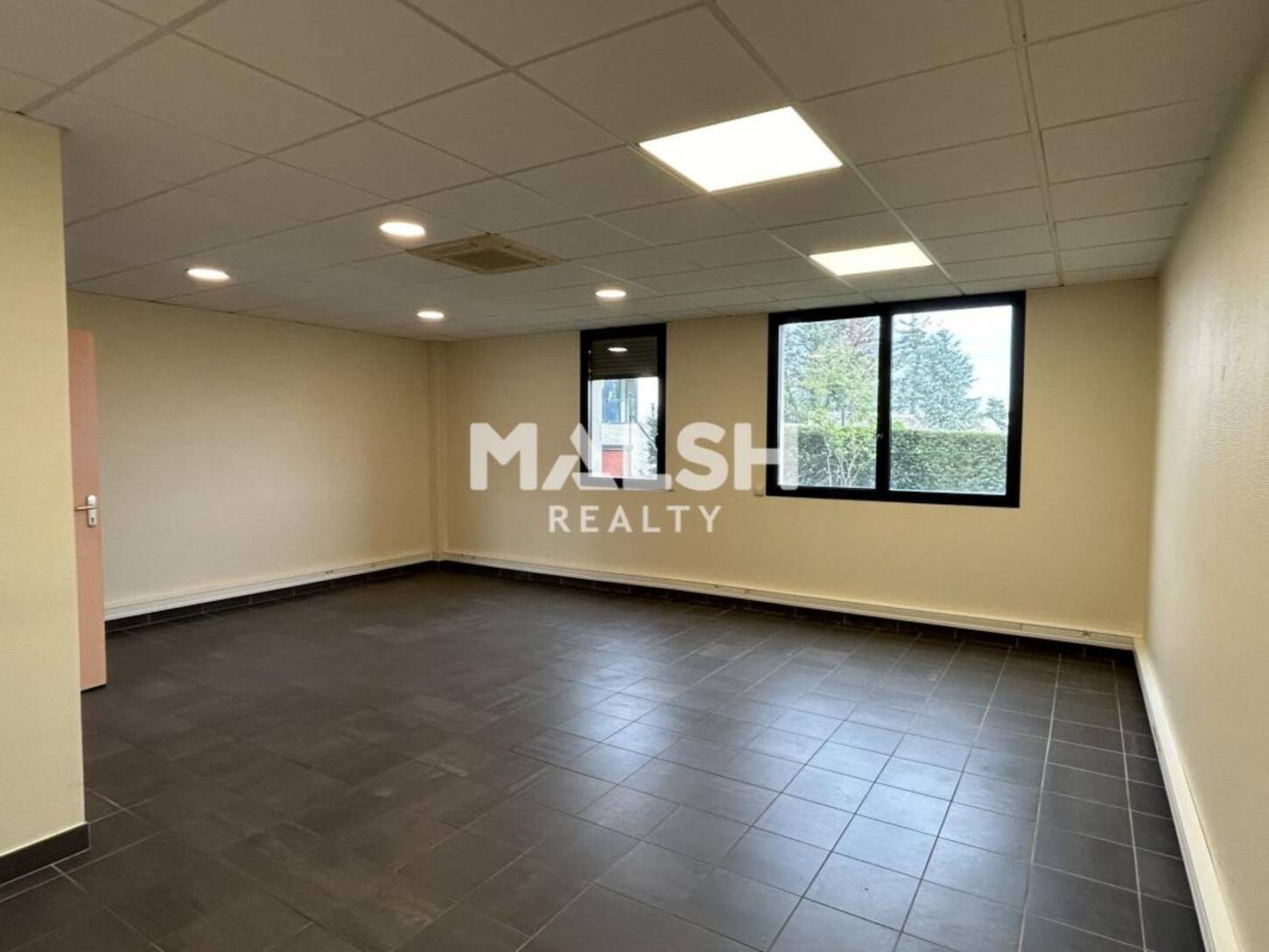 MALSH Realty & Property - Bureau - Vaugneray - 2