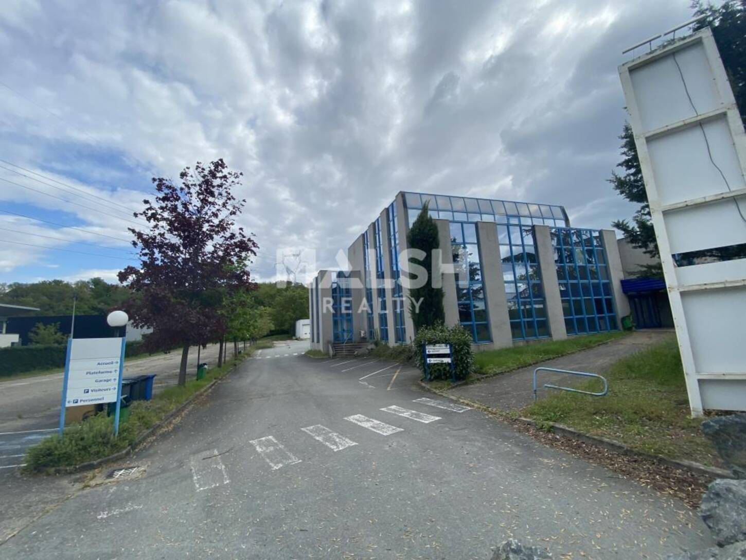 MALSH Realty & Property - Local d'activités - Extérieurs NORD (Villefranche / Belleville) - Alix - 2