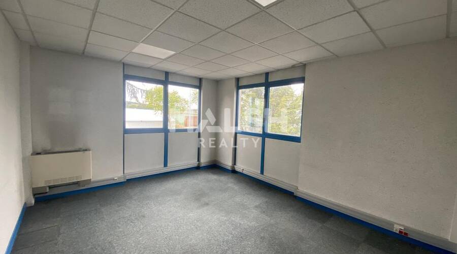 MALSH Realty & Property - Local d'activités - Extérieurs NORD (Villefranche / Belleville) - Alix - 14