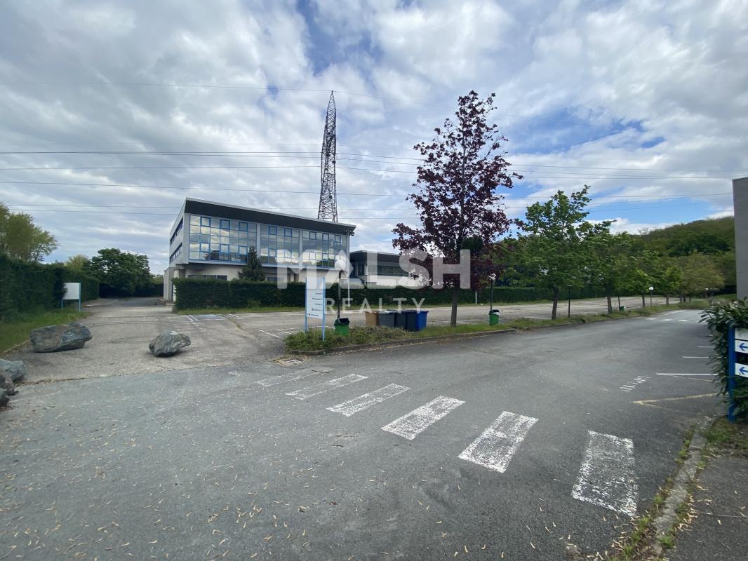MALSH Realty & Property - Local d'activités - Extérieurs NORD (Villefranche / Belleville) - Alix - 4
