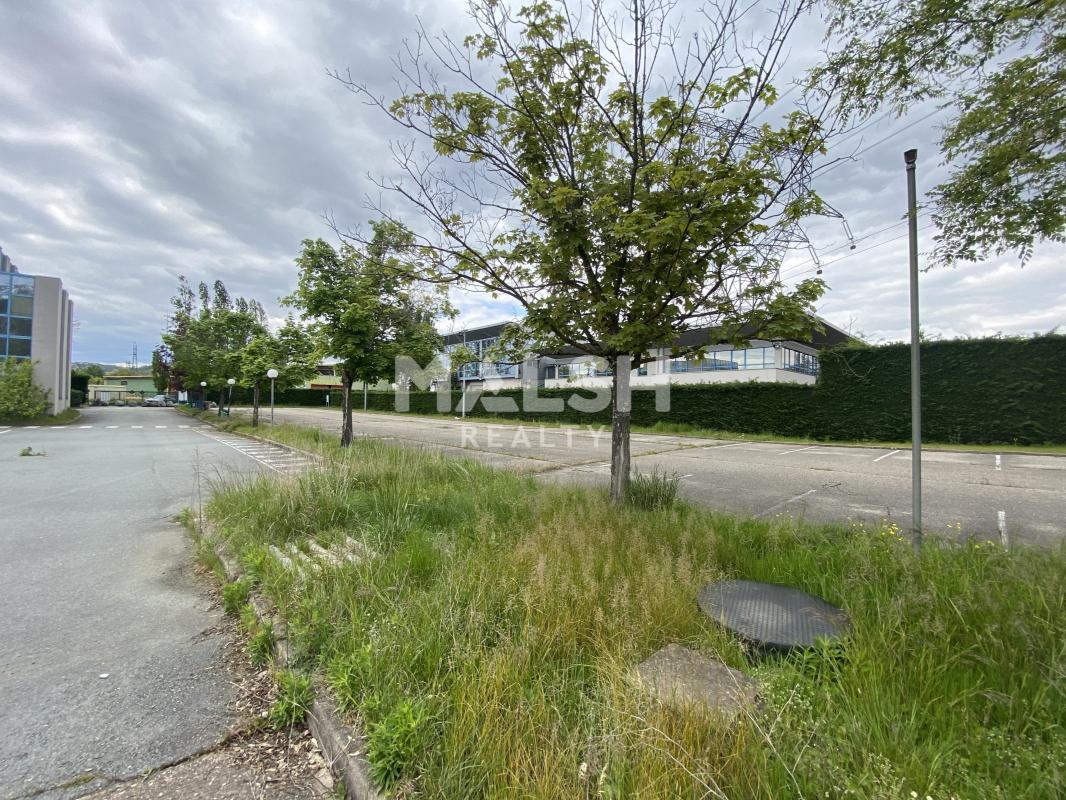MALSH Realty & Property - Local d'activités - Extérieurs NORD (Villefranche / Belleville) - Alix - 27