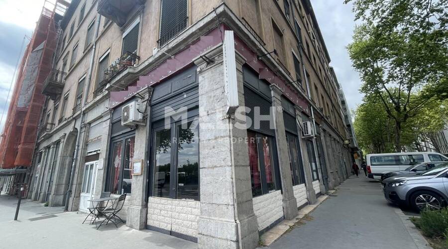 MALSH Realty & Property - Local commercial - Lyon 2° / Confluence - Lyon 2 - 3