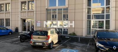 MALSH Realty & Property - Bureau - Carré de Soie / Grand Clément / Bel Air - Villeurbanne - 1