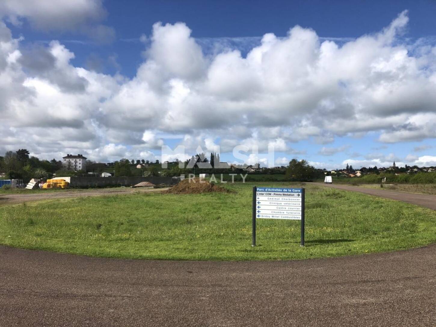 MALSH Realty & Property - Terrain - Extérieurs NORD (Villefranche / Belleville) - Amanzé - 2