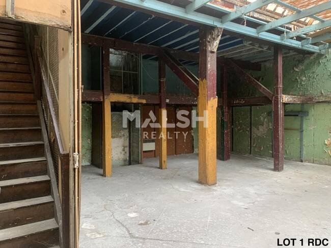 MALSH Realty & Property - Local commercial - Lyon - Presqu'île - Lyon 2 - 1