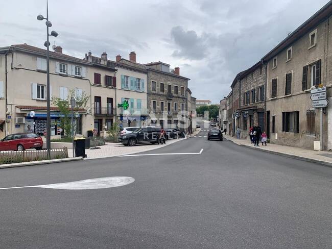 MALSH Realty & Property - Local commercial - Soucieu-en-Jarrest - 1