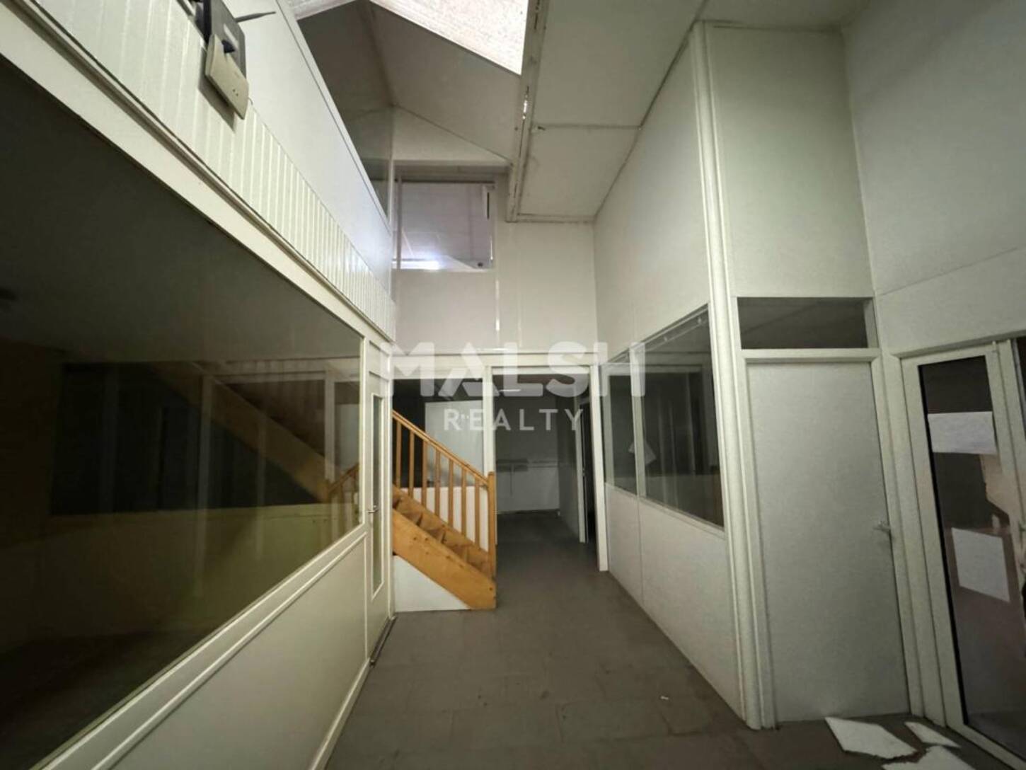 MALSH Realty & Property - Local d'activités - Saint-Etienne Métropole - Saint-Étienne - 2