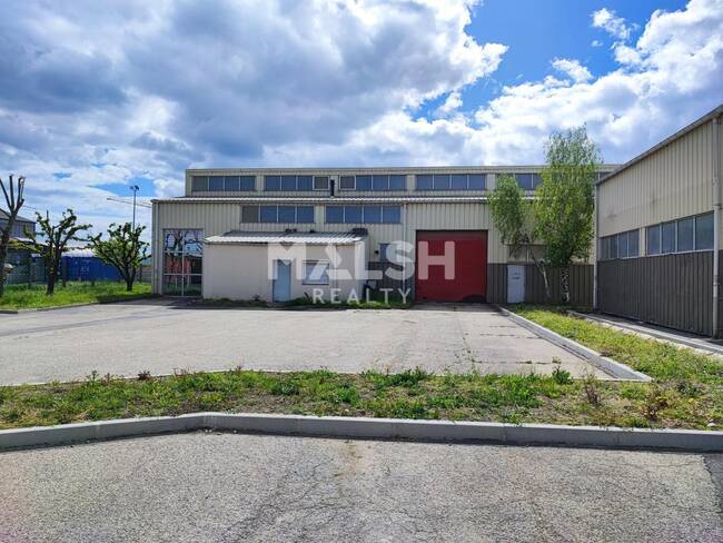 MALSH Realty & Property - Local d'activités - Extérieurs OUEST (Tarare / Arbresle) - Mornant - 1