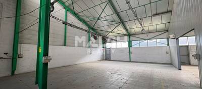 MALSH Realty & Property - Local d'activités - Extérieurs OUEST (Tarare / Arbresle) - Mornant - 3