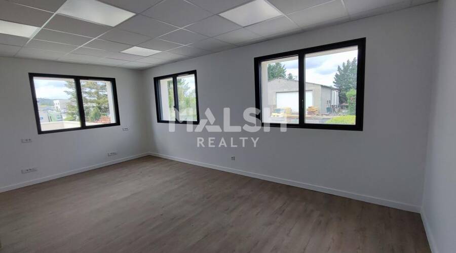 MALSH Realty & Property - Local d'activités - Extérieurs OUEST (Tarare / Arbresle) - Mornant - 7