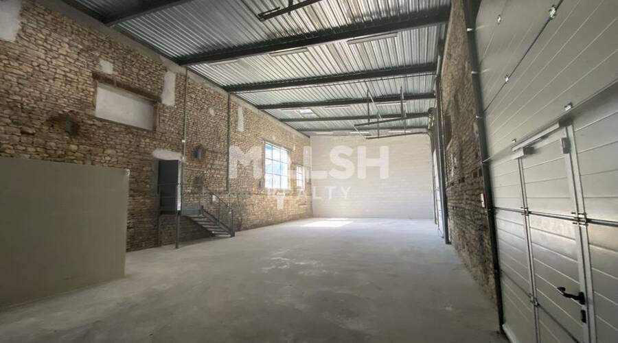 MALSH Realty & Property - Local d'activités - Extérieurs NORD (Villefranche / Belleville) - Anse - 3