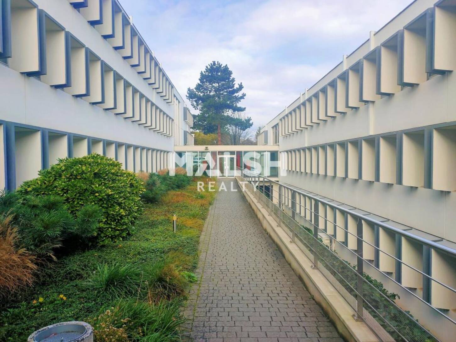 MALSH Realty & Property - Bureau - Lyon Nord Ouest (Techlid / Monts d'Or) - Écully - 2