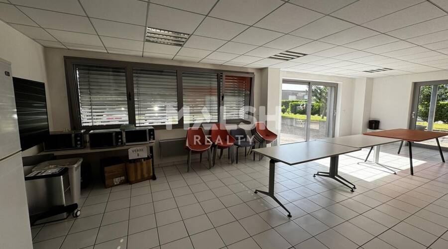 MALSH Realty & Property - Local d'activités - Lyon Nord Est (Rhône Amont) - Décines-Charpieu - 35