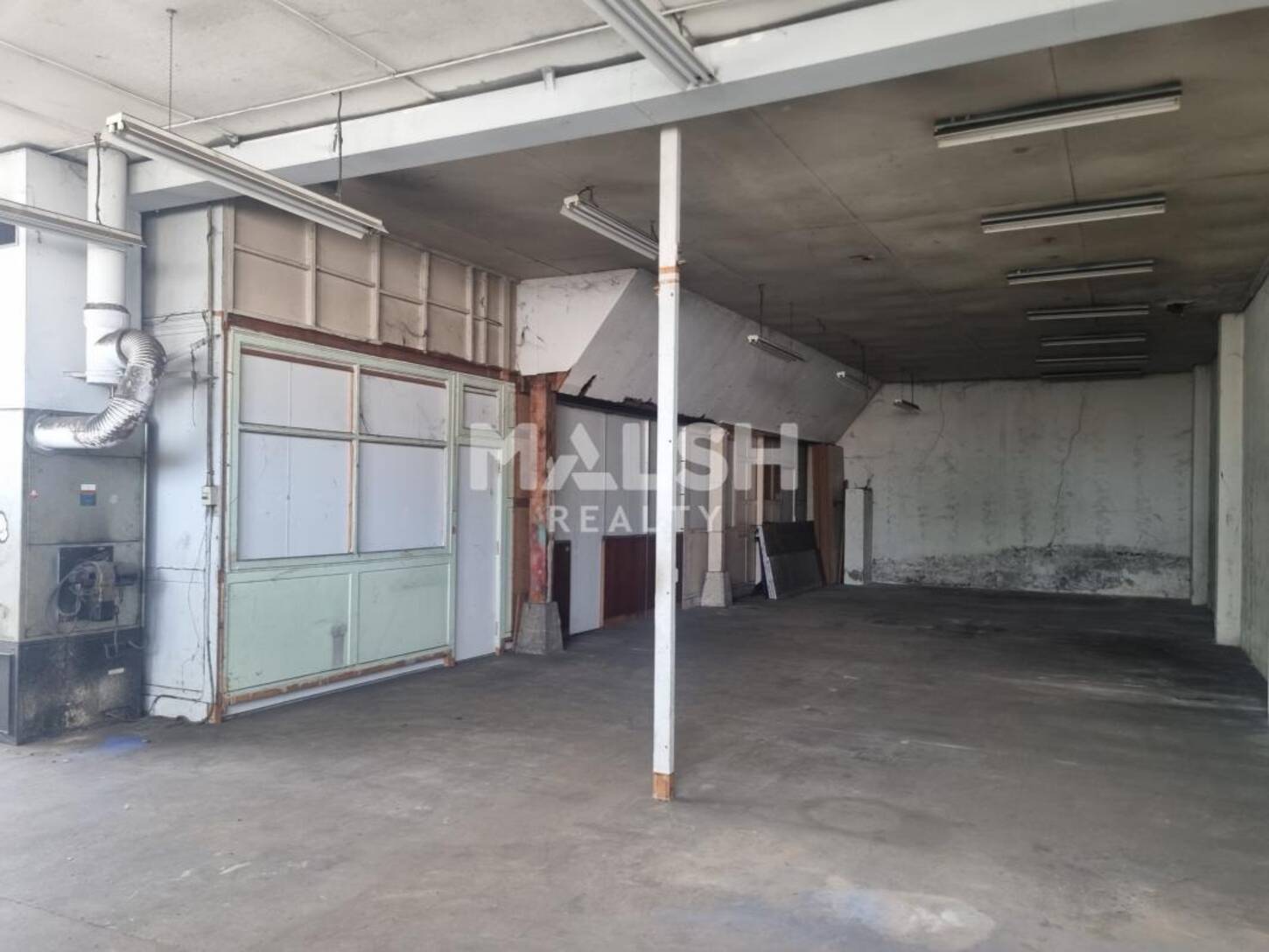 MALSH Realty & Property - Local commercial - Carré de Soie / Grand Clément / Bel Air - Villeurbanne - 2