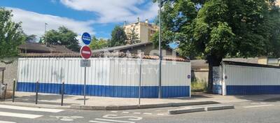 MALSH Realty & Property - Local commercial - Carré de Soie / Grand Clément / Bel Air - Villeurbanne - 3