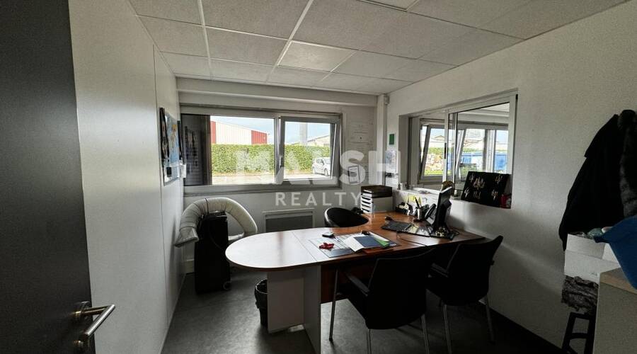 MALSH Realty & Property - Local d'activités - Lyon Nord Est (Rhône Amont) - Décines-Charpieu - 14