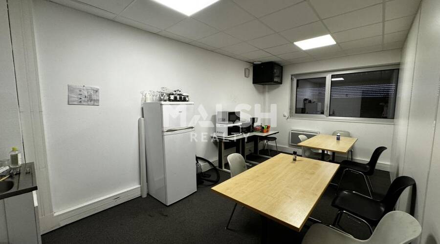 MALSH Realty & Property - Local d'activités - Lyon Nord Est (Rhône Amont) - Décines-Charpieu - 17