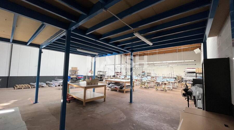 MALSH Realty & Property - Local d'activités - Lyon Nord Est (Rhône Amont) - Décines-Charpieu - 4