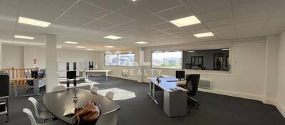MALSH Realty & Property - Local d'activités - Lyon Nord Est (Rhône Amont) - Décines-Charpieu - 10
