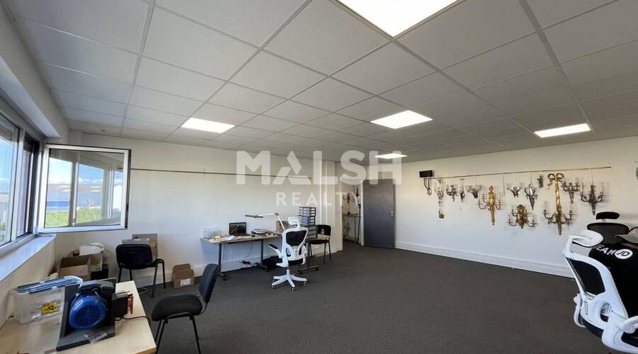 MALSH Realty & Property - Local d'activités - Lyon Nord Est (Rhône Amont) - Décines-Charpieu - 36