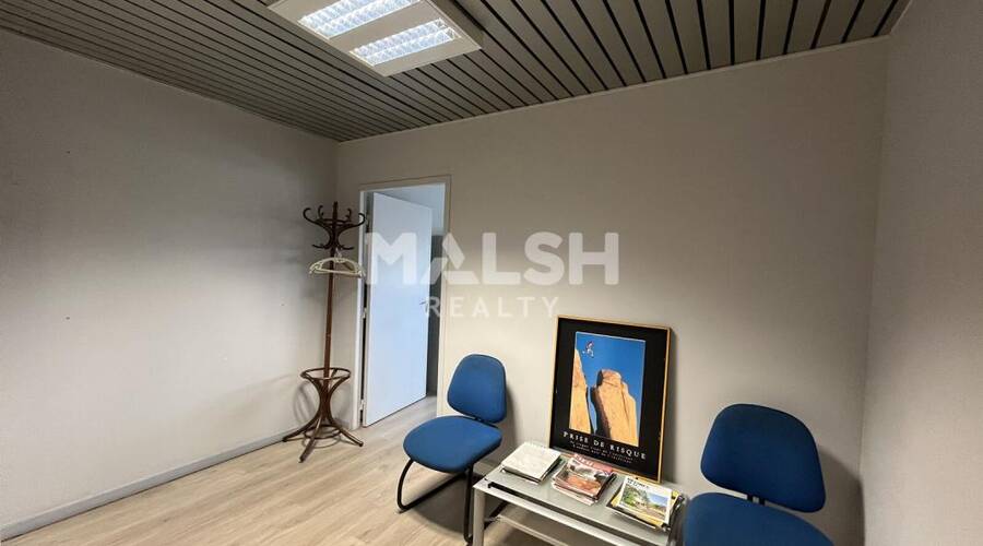 MALSH Realty & Property - Local d'activités - Lyon Nord Est (Rhône Amont) - Décines-Charpieu - 45