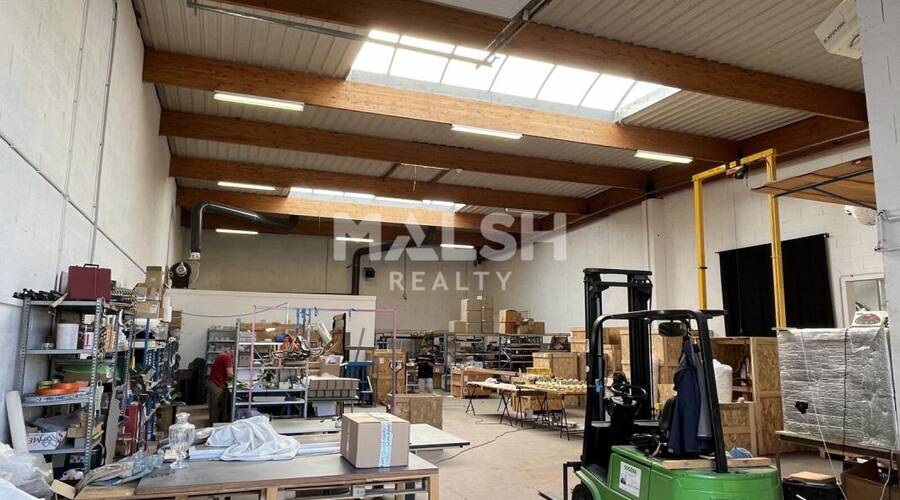 MALSH Realty & Property - Local d'activités - Lyon Nord Est (Rhône Amont) - Décines-Charpieu - 12