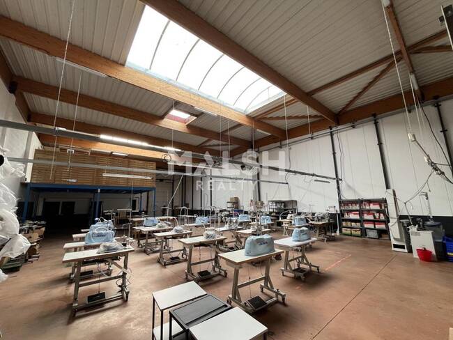 MALSH Realty & Property - Local d'activités - Lyon Nord Est (Rhône Amont) - Décines-Charpieu - 1