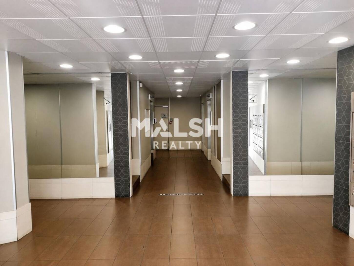 MALSH Realty & Property - Bureau - Carré de Soie / Grand Clément / Bel Air - Villeurbanne - 2
