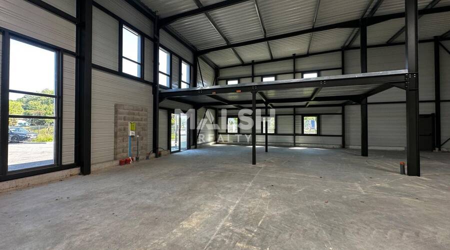 MALSH Realty & Property - Local d'activités - Extérieurs NORD (Villefranche / Belleville) - Trévoux - 4
