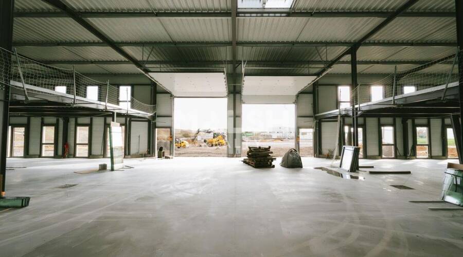 MALSH Realty & Property - Local d'activités - Saône et Loire (71) - Varennes-lès-Mâcon - 3