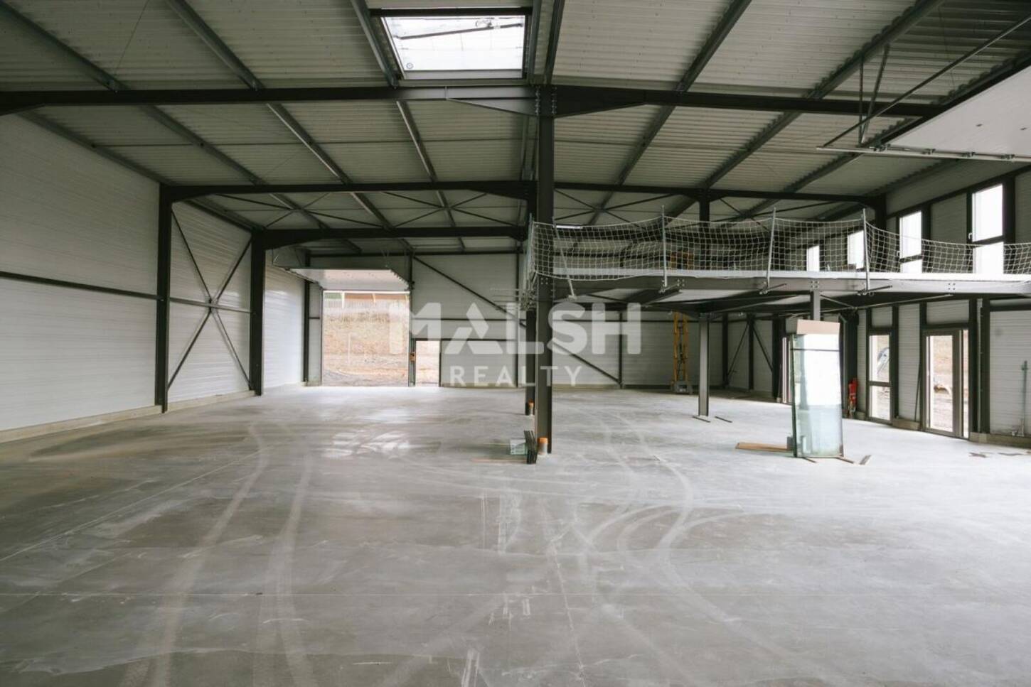 MALSH Realty & Property - Local d'activités - Saône et Loire (71) - Varennes-lès-Mâcon - 2