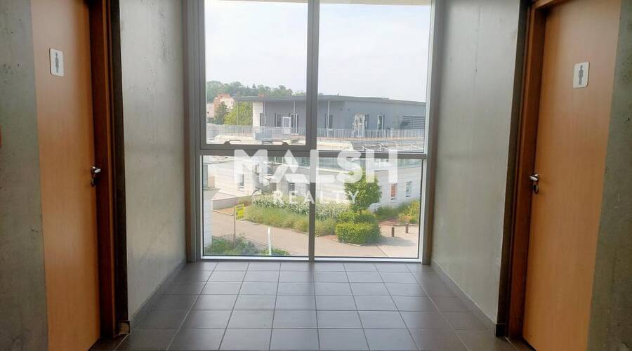MALSH Realty & Property - Bureau - Lyon EST (St Priest /Mi Plaine/ A43 / Eurexpo) - Bron - 2
