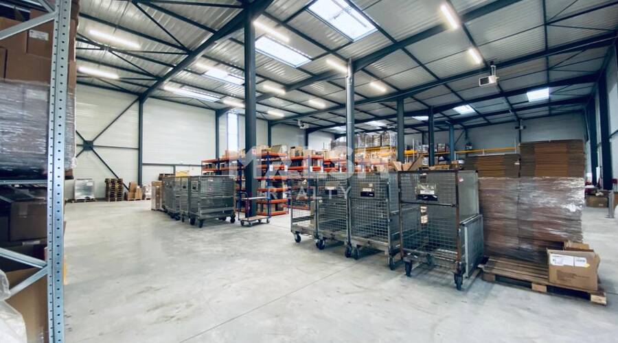 MALSH Realty & Property - Local d'activités - Lyon EST (St Priest /Mi Plaine/ A43 / Eurexpo) - Saint-Priest - 12