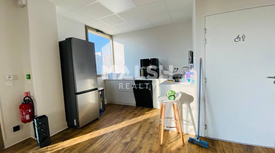 MALSH Realty & Property - Local d'activités - Lyon EST (St Priest /Mi Plaine/ A43 / Eurexpo) - Saint-Priest - 14