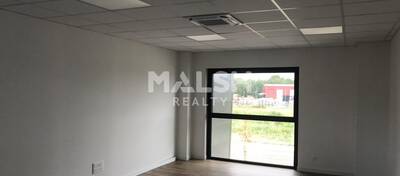 MALSH Realty & Property - Local d'activités - Nord 42 - Riorges - 8