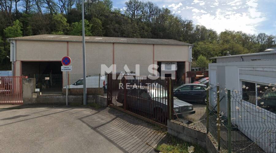 MALSH Realty & Property - Local d'activités - Extérieurs NORD (Villefranche / Belleville) - Alix - 1