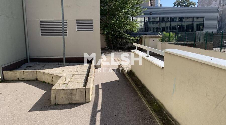 MALSH Realty & Property - Bureau - Carré de Soie / Grand Clément / Bel Air - Villeurbanne - 9
