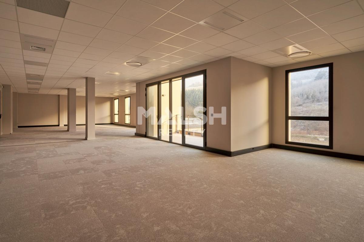 MALSH Realty & Property - Bureau - Extérieurs OUEST (Tarare / Arbresle) - Tarare - 4