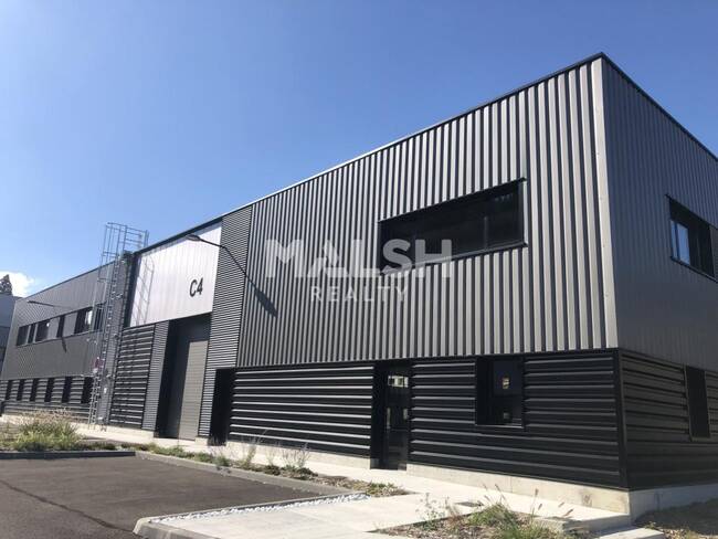 MALSH Realty & Property - Local d'activités - Extérieurs OUEST (Tarare / Arbresle) - Tarare - 1